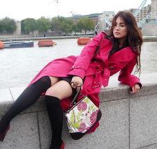 身高148的女明星,魅力四溢的时尚演绎