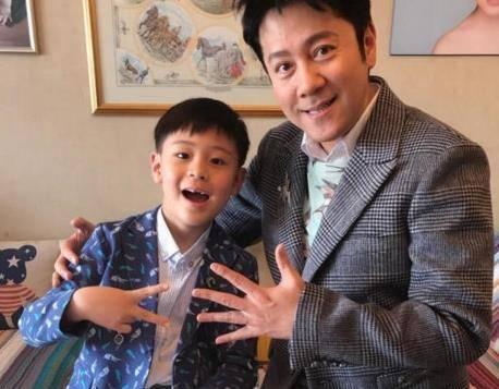 蔡国庆的老婆秦娟照片,美丽与才情的完美融合